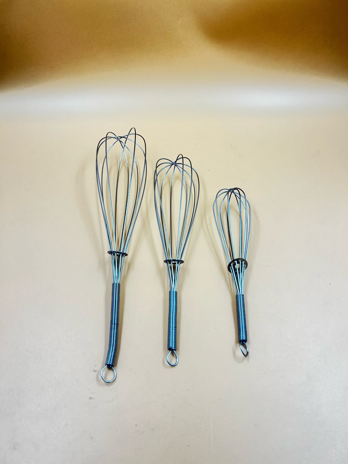 45aa273a-f901-4c9f-8a03-23acc6a5bc18.jpeg Mixer 3 pcs - Image 1